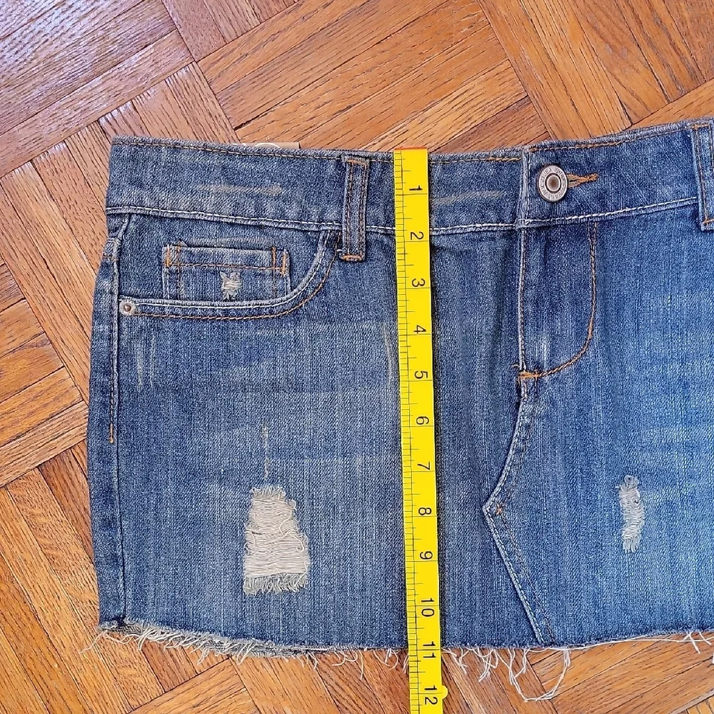Rue21 Y2k Distressed Blue Denim Micro Mini Skirt Size 13/14 Deadstock